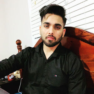 Meet your Posher, Harmit